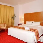 Golden Tulip Dalma Plaza