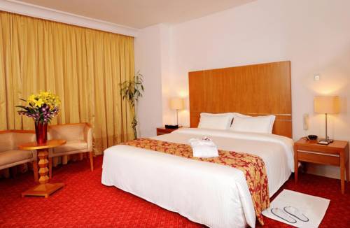 Golden Tulip Dalma Plaza Hotel 4*